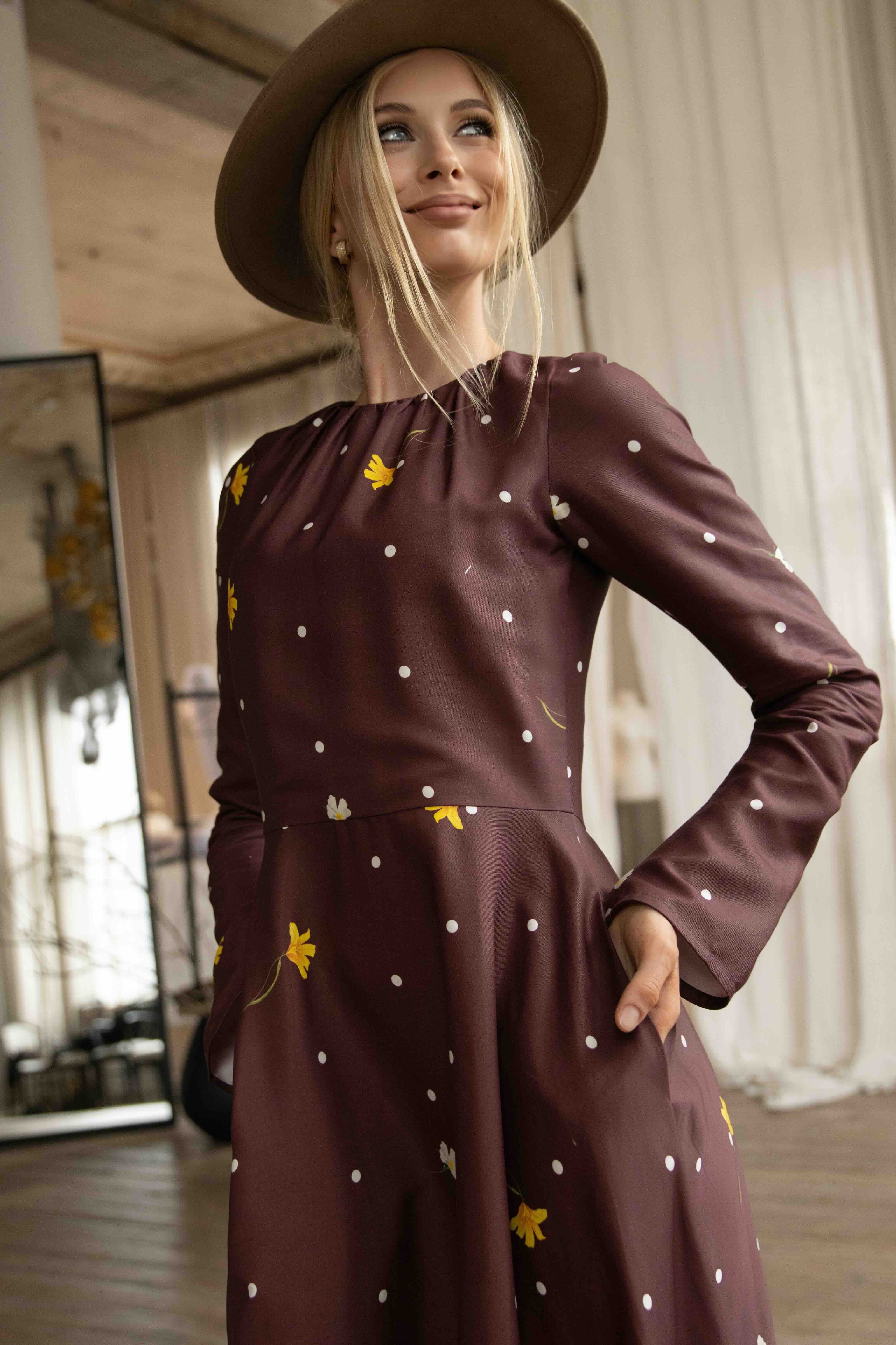 'Vintage Flare' in size 50 (with imperfection) - Image 3